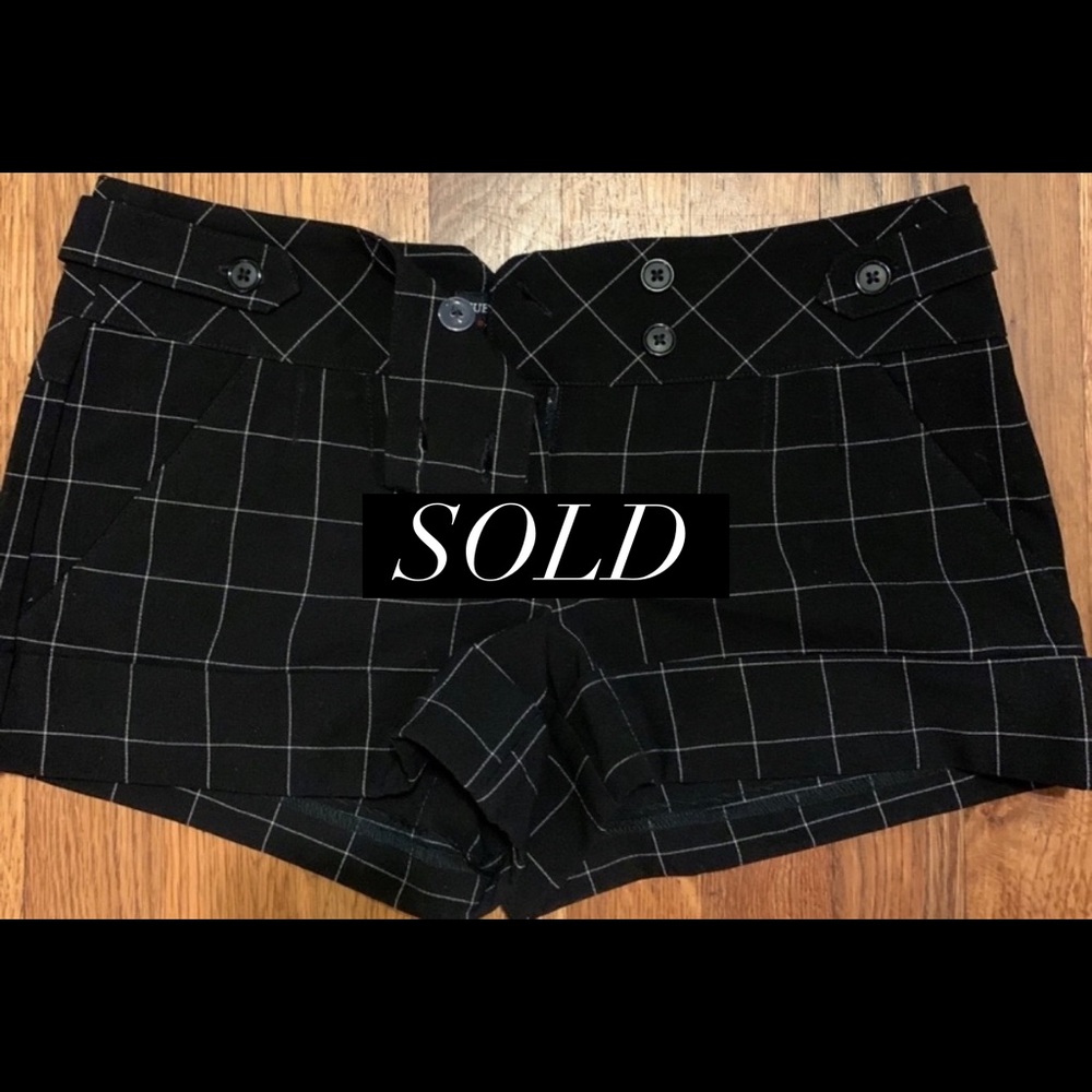 Shorts Made By Guess